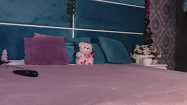 Freechat SunnyGlow on StripChat