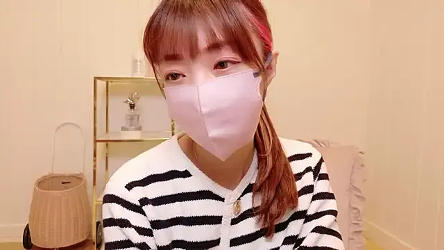 Group SUZU_1201 on StripChat