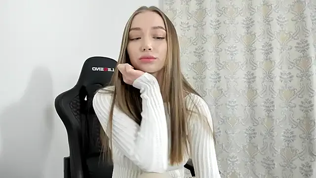 Freechat Sweet-bb on StripChat