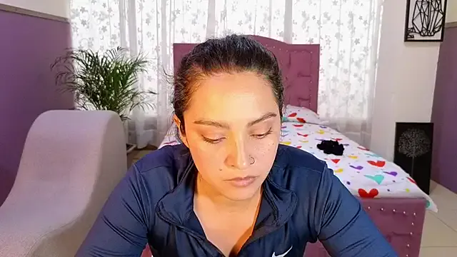 sweet_ahinara on StripChat 