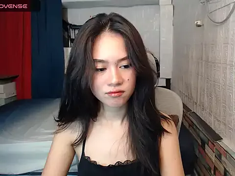 sweetmimi18 on StripChat 