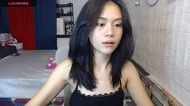 sweetmimi18 on StripChat 