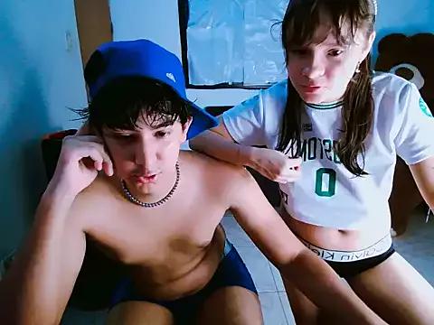 SweetRabbit29 from StripChat