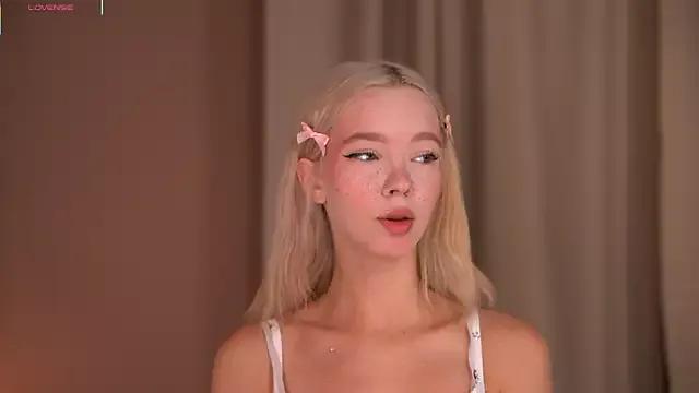 TastyTiffy from StripChat