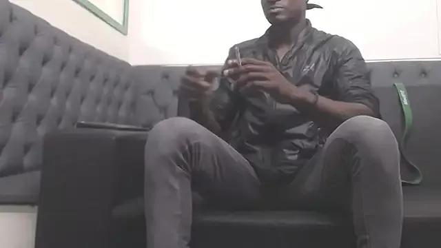 Naked Room Terrance_z 