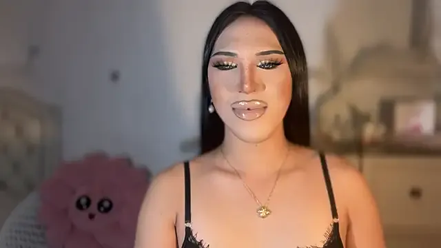 StripChat Ts_glamxxxx is Freechat Ts_glamxxxx — NEED SOMEONE TO CUDDLE <3