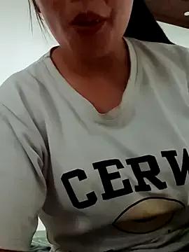 V-vivu-V from StripChat
