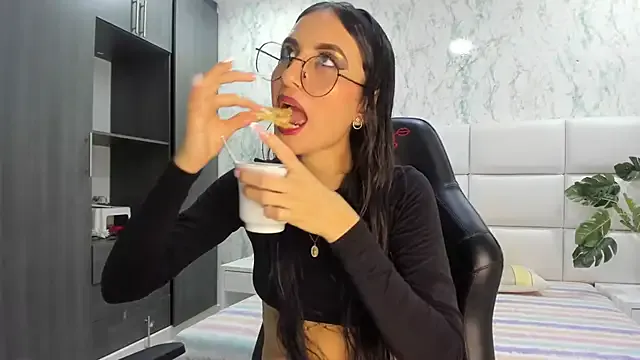 Freechat ValerySkinnyy on StripChat