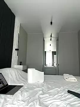 Naked Room VelvetVixenI 