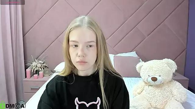 Naked Room Vicki_Todd 