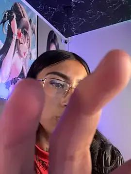 Naked Room Violeet-Smith 