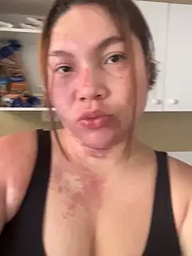 StripChat WhiteWomen is Private WhiteWomen — MASTURBATING ON THE TABLE