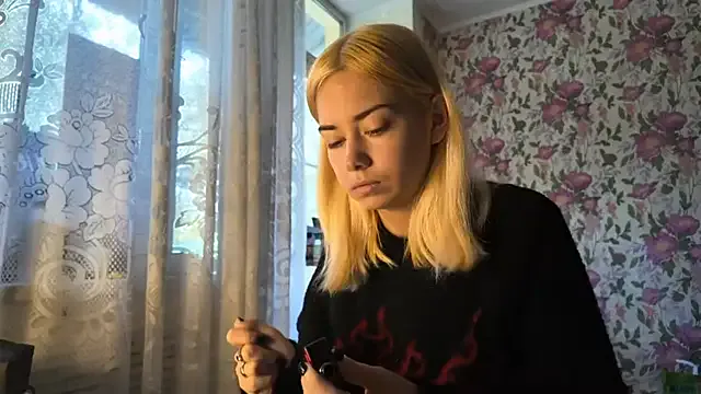 Freechat Witching_Moon on StripChat