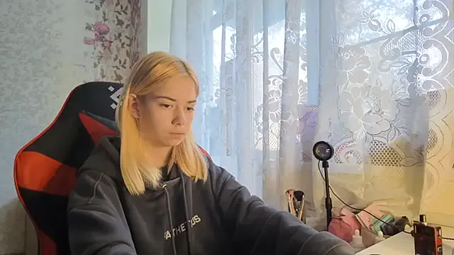 Freechat Witching_Moon on StripChat