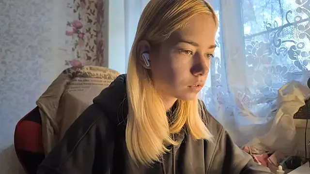 Freechat Witching_Moon on StripChat