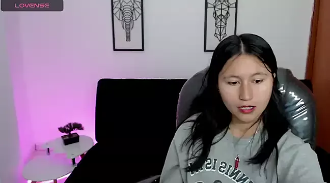 Freechat xoxo_kiitty on StripChat