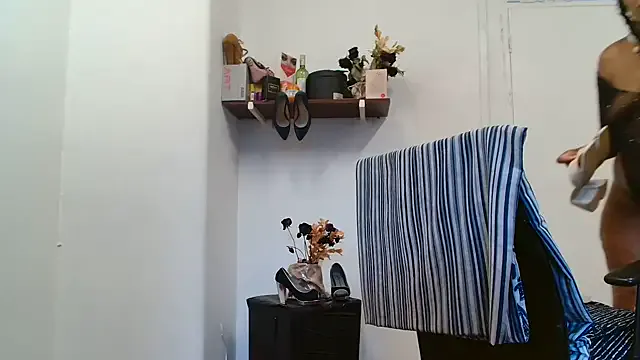 Private xTALLSEXYBUMx on StripChat