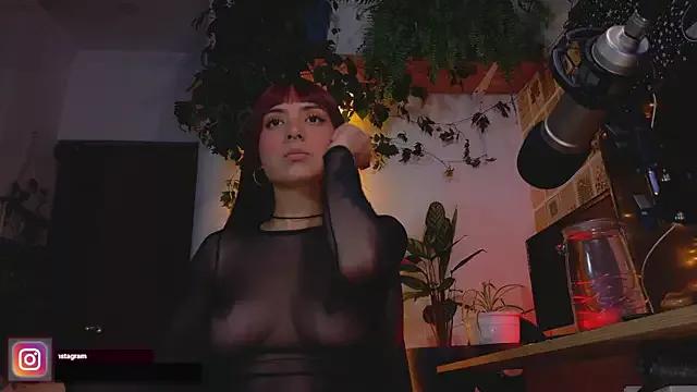 Yeriawaddell_ from StripChat is Freechat