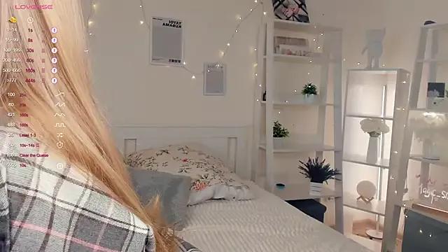 Naked Room YuNabif 