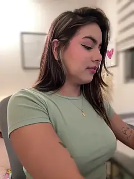 Zarah_Blare on StripChat 