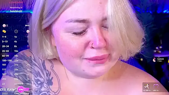 Private ZaraReignn on StripChat