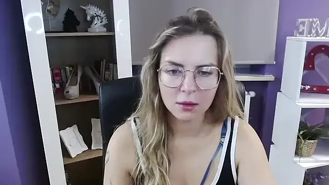 Freechat Zoey_Erotic on StripChat